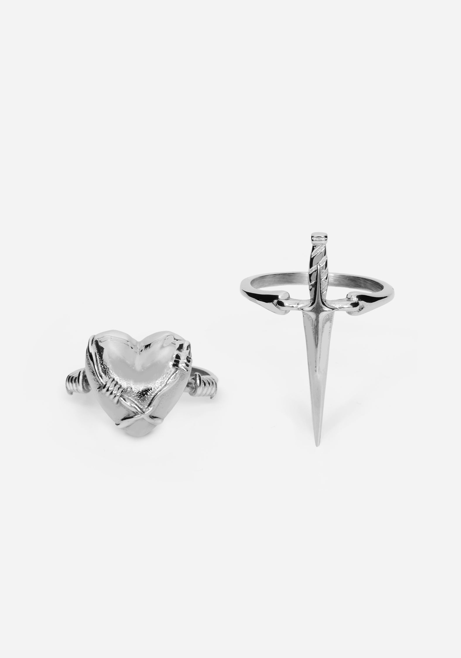 Hurnix Dagger Heart Stainless Steel Rings Set of 2 – Disturbia