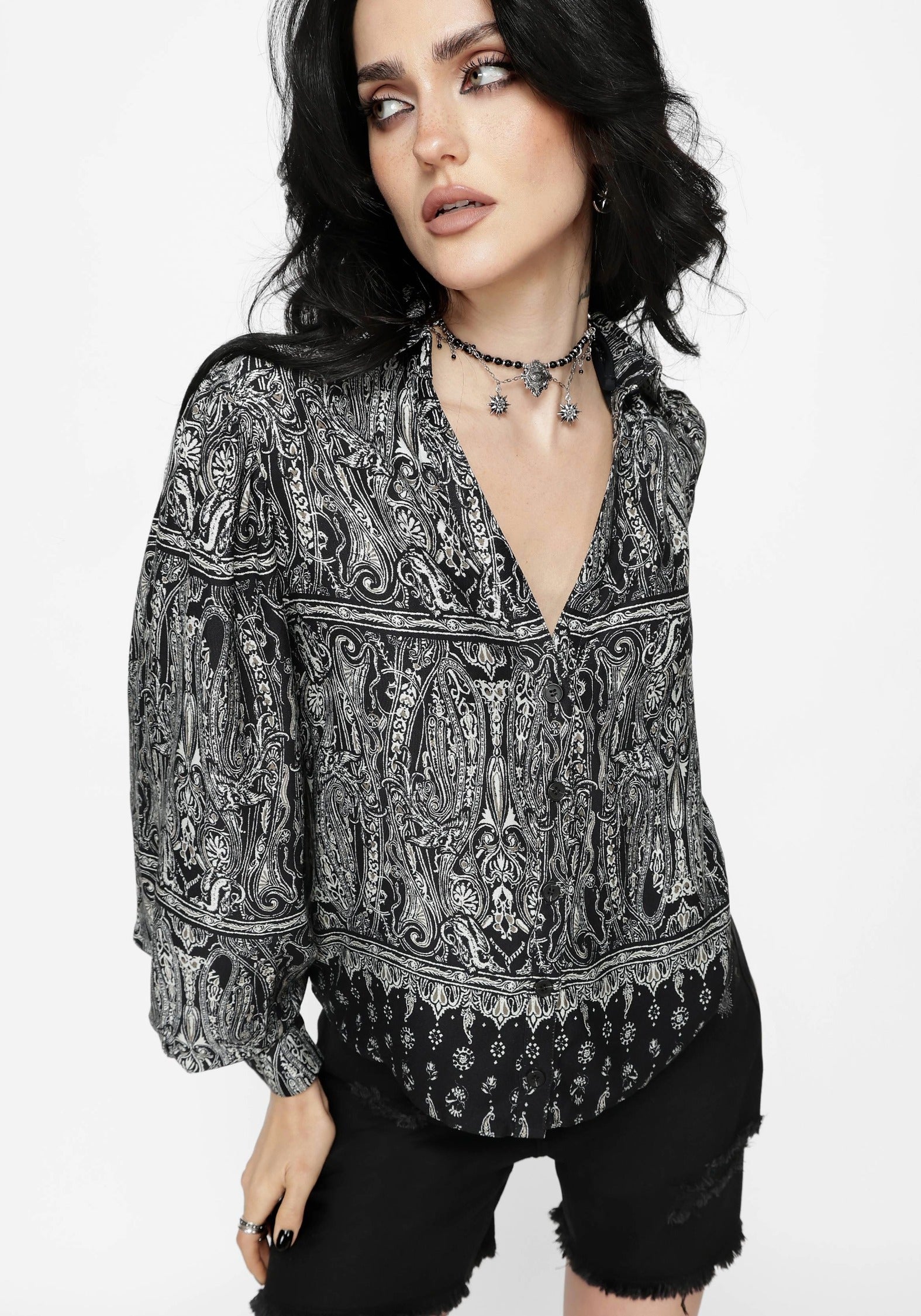 Zelira Paisley Print Open Collar Shirt – Disturbia