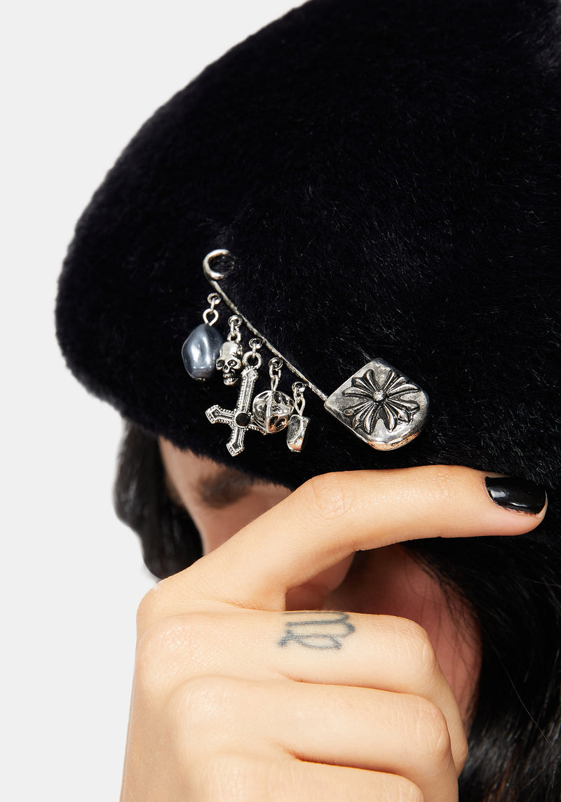Selena Beret – Disturbia