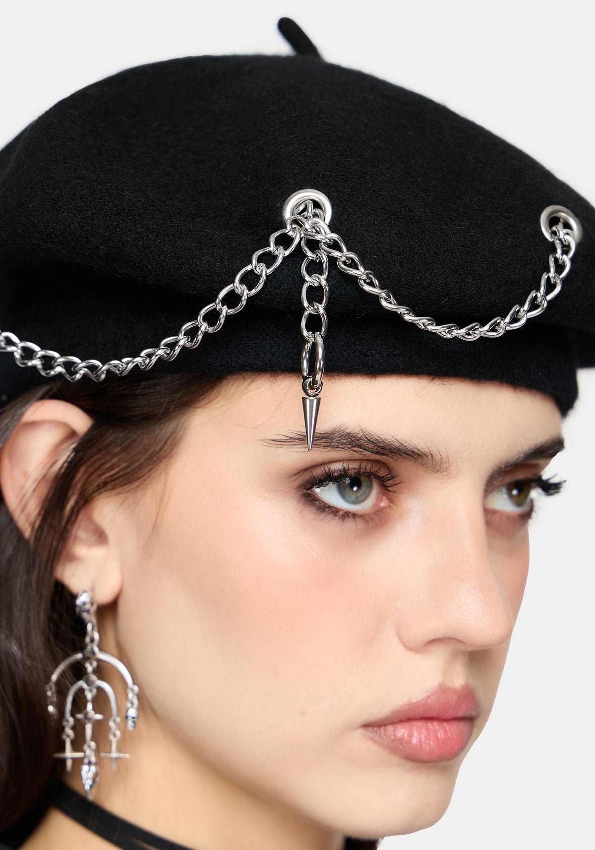 Corvus Charm Chain Beret