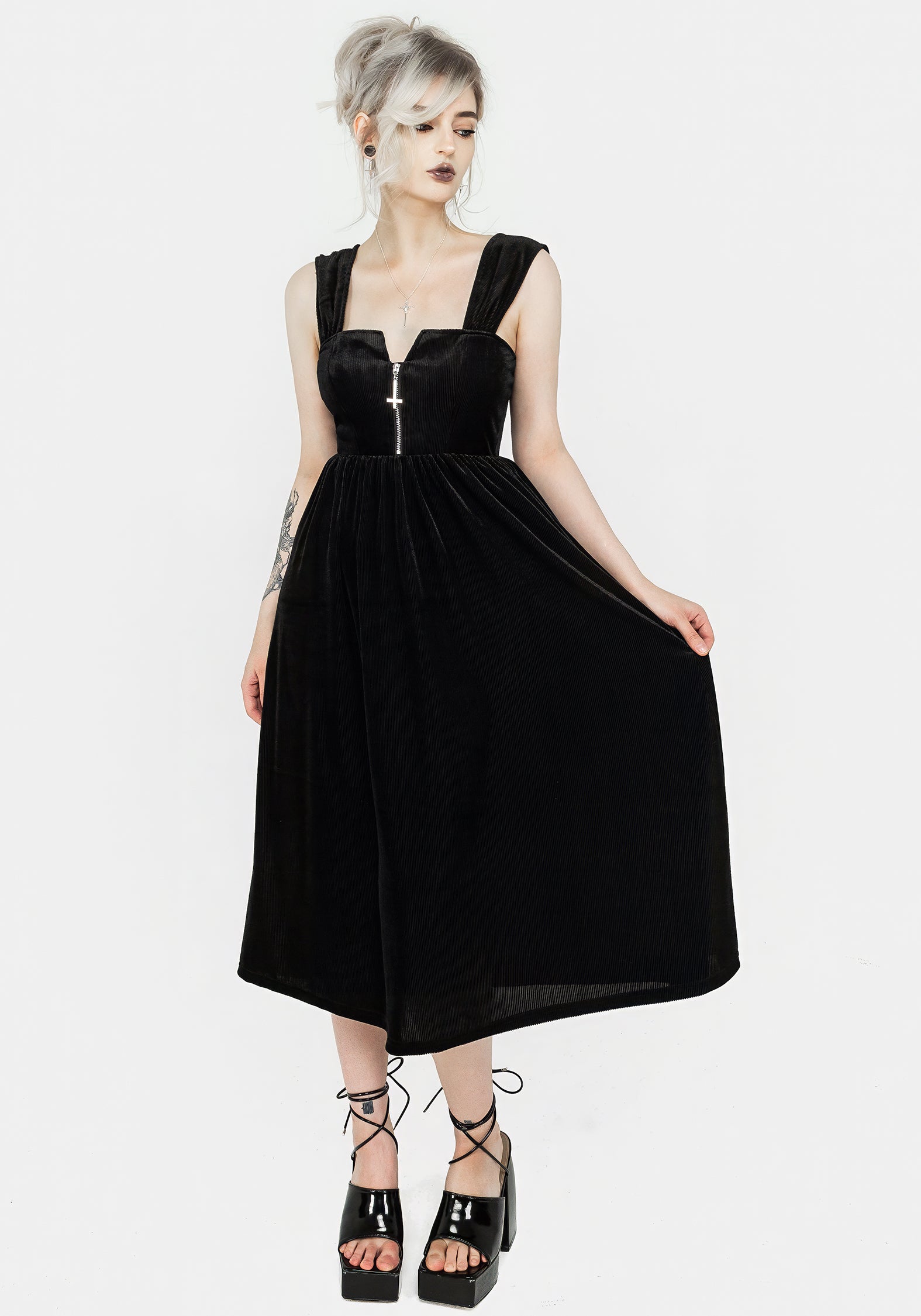 Heartless Zip Front Midi Dress | Disturbia