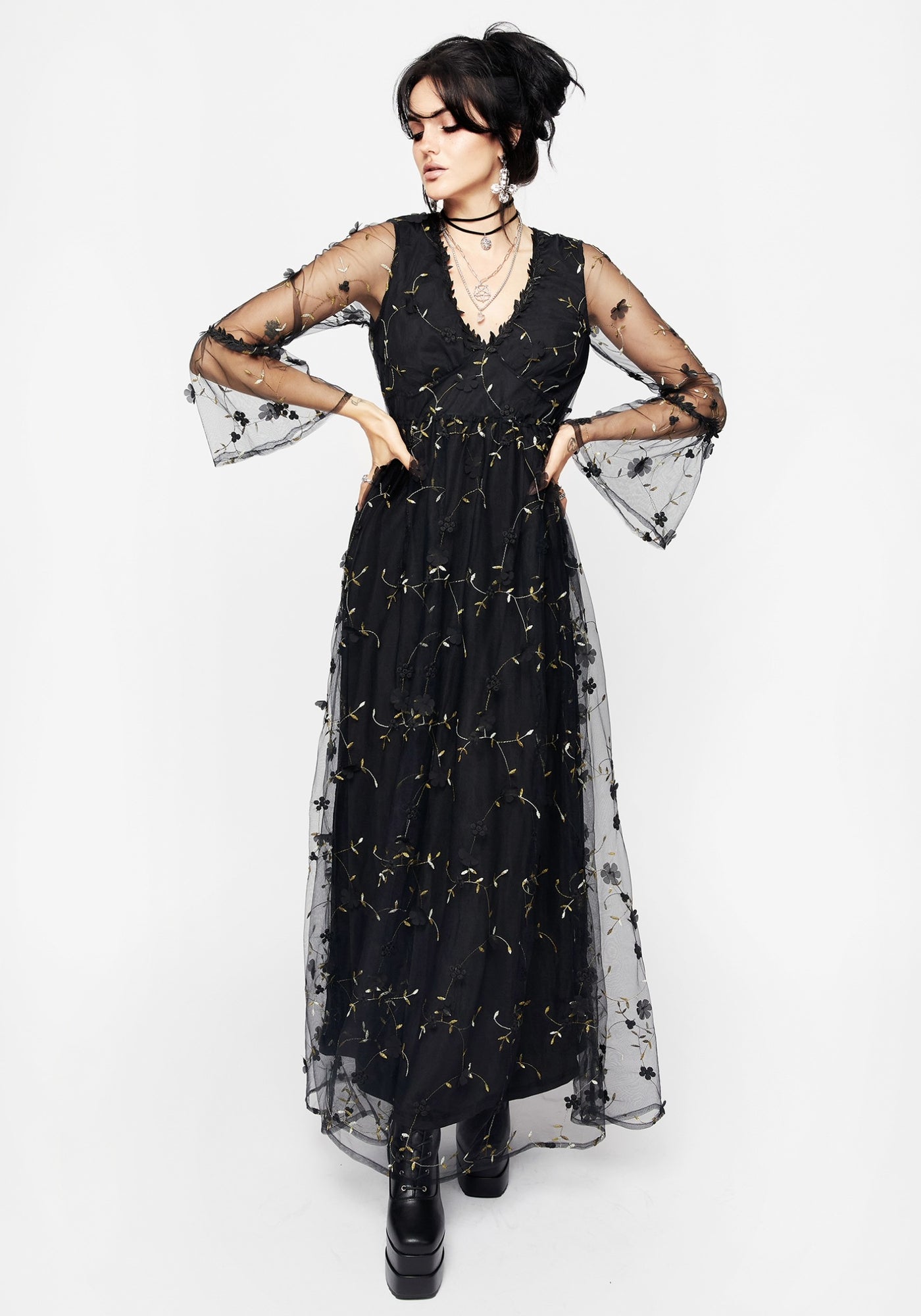 AW23M451CHRYSANTHIAPPLIQUEMAXI