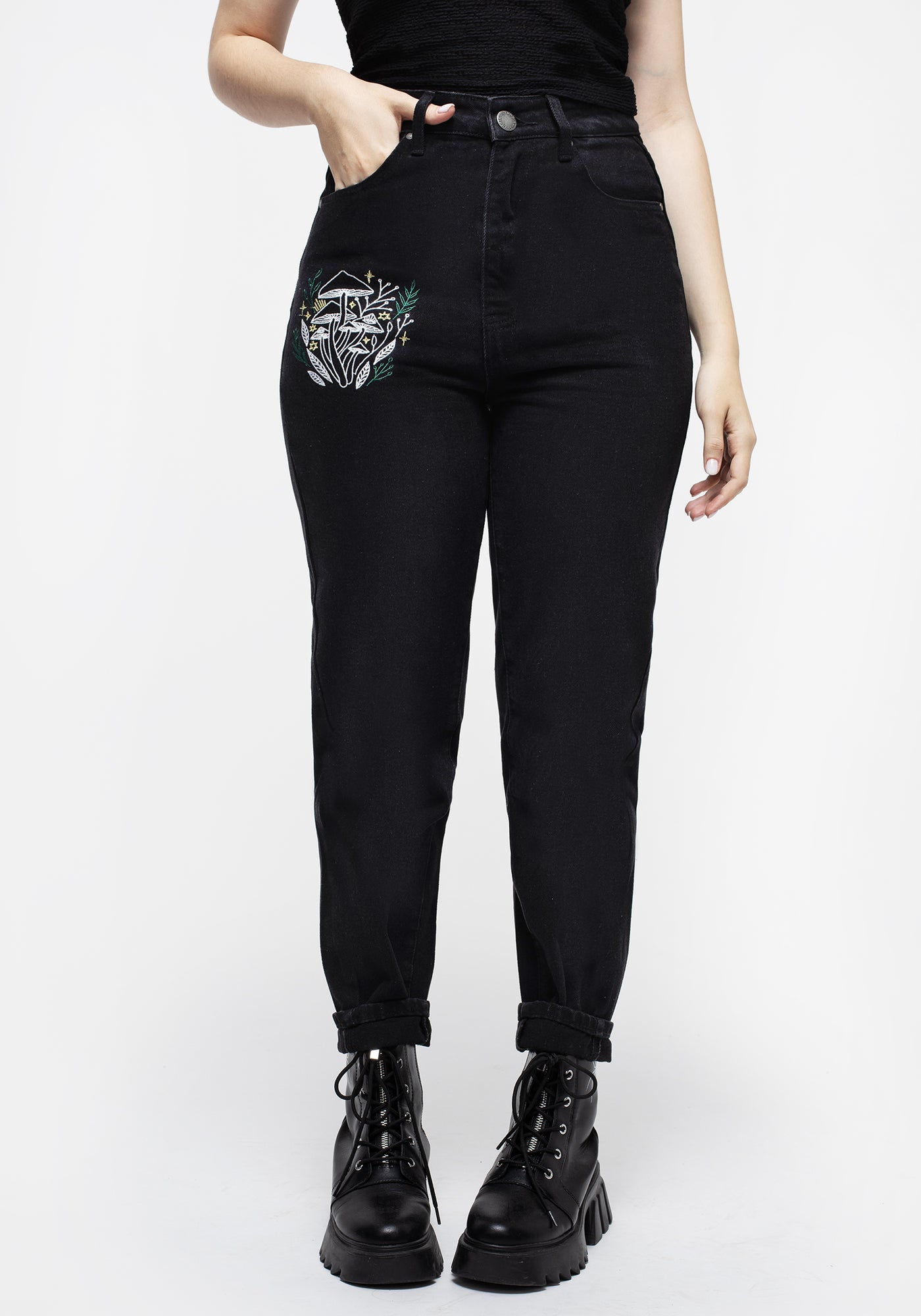 AW23YO446_Mycena_Mushroom_Embr