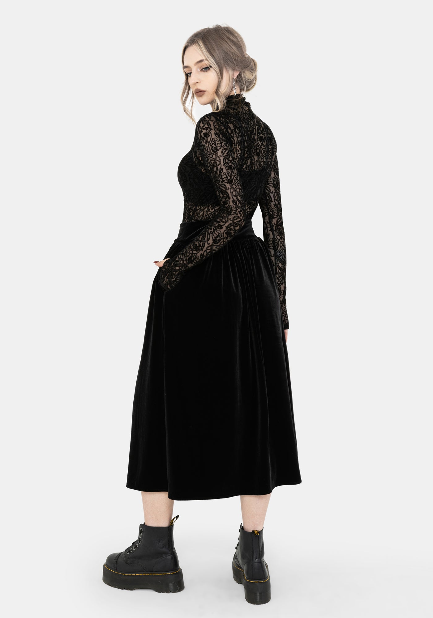 Nova Velour Frog Closure Midi Skirt – Disturbia