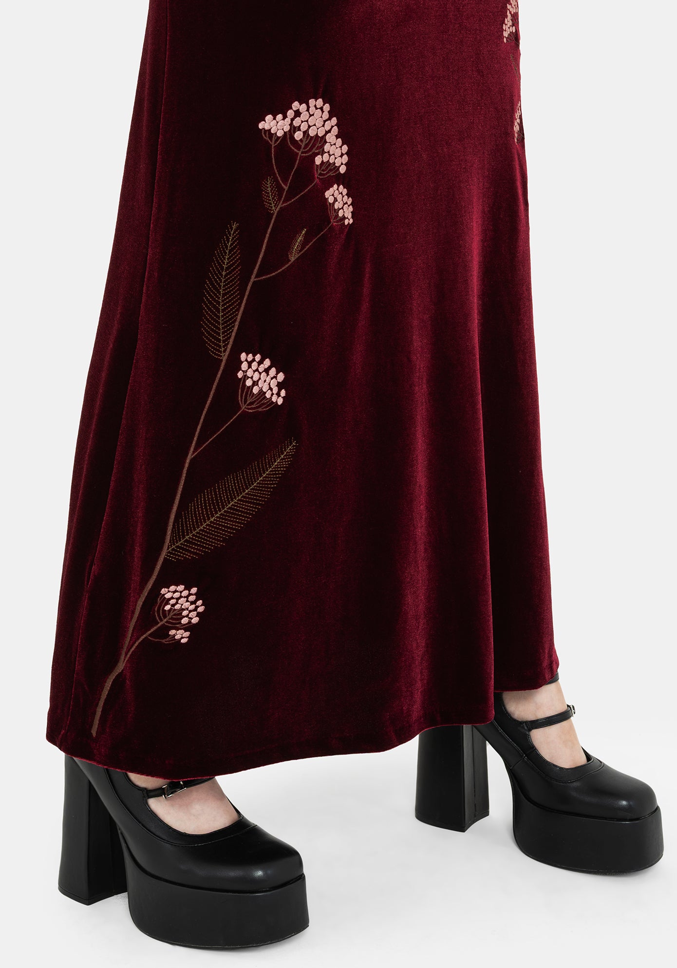 Virosa Floral Embroidered Velour Maxi Skirt – Disturbia