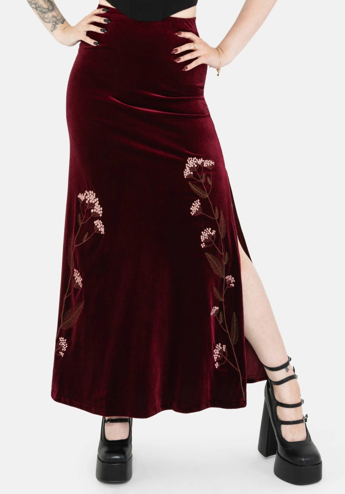 Virosa Floral Embroidered Velour Maxi Skirt – Disturbia