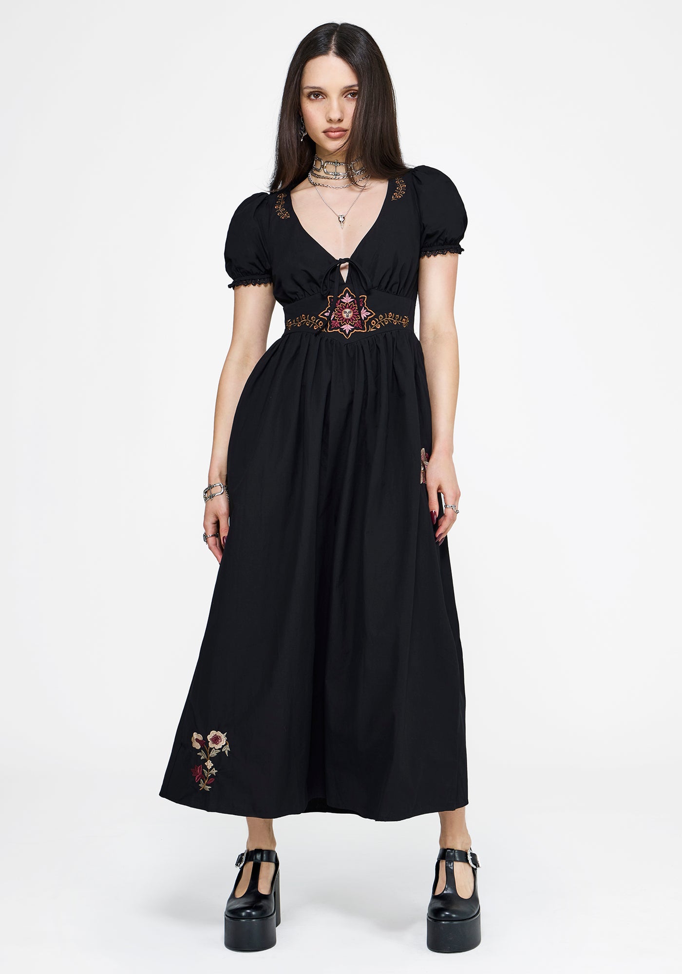 Arianwen Embroidered Puff Sleeve Midaxi Dress - Black – Disturbia