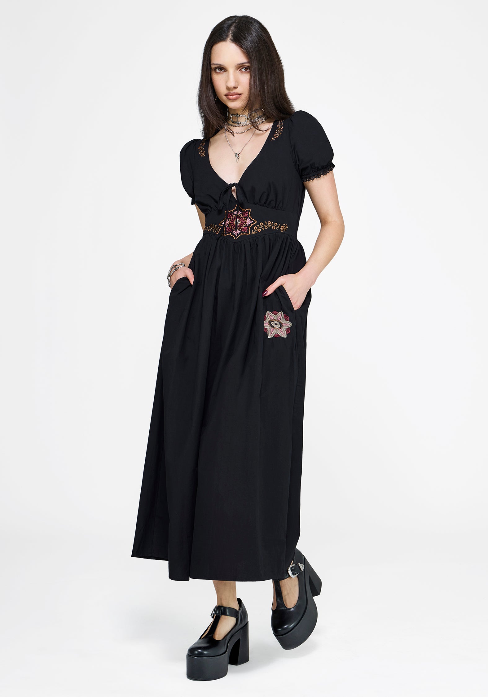 Arianwen Embroidered Puff Sleeve Midaxi Dress - Black – Disturbia
