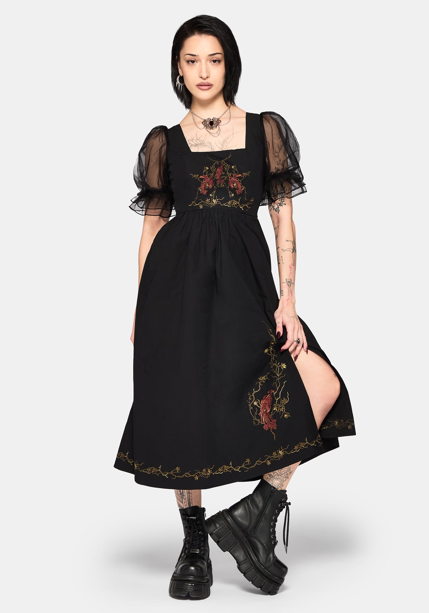 LE’RURE Puffsleeve embroidery dress Orena Embroidered Puff Sleeve Midi Dress – Disturbia