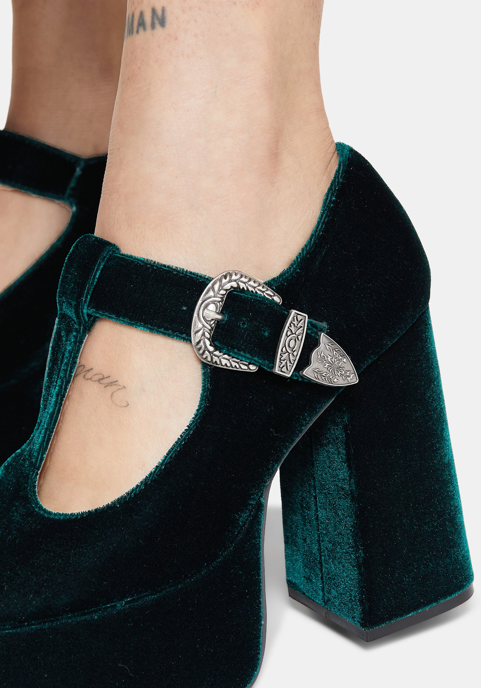 Sybil Velvet Mary Jane – Disturbia