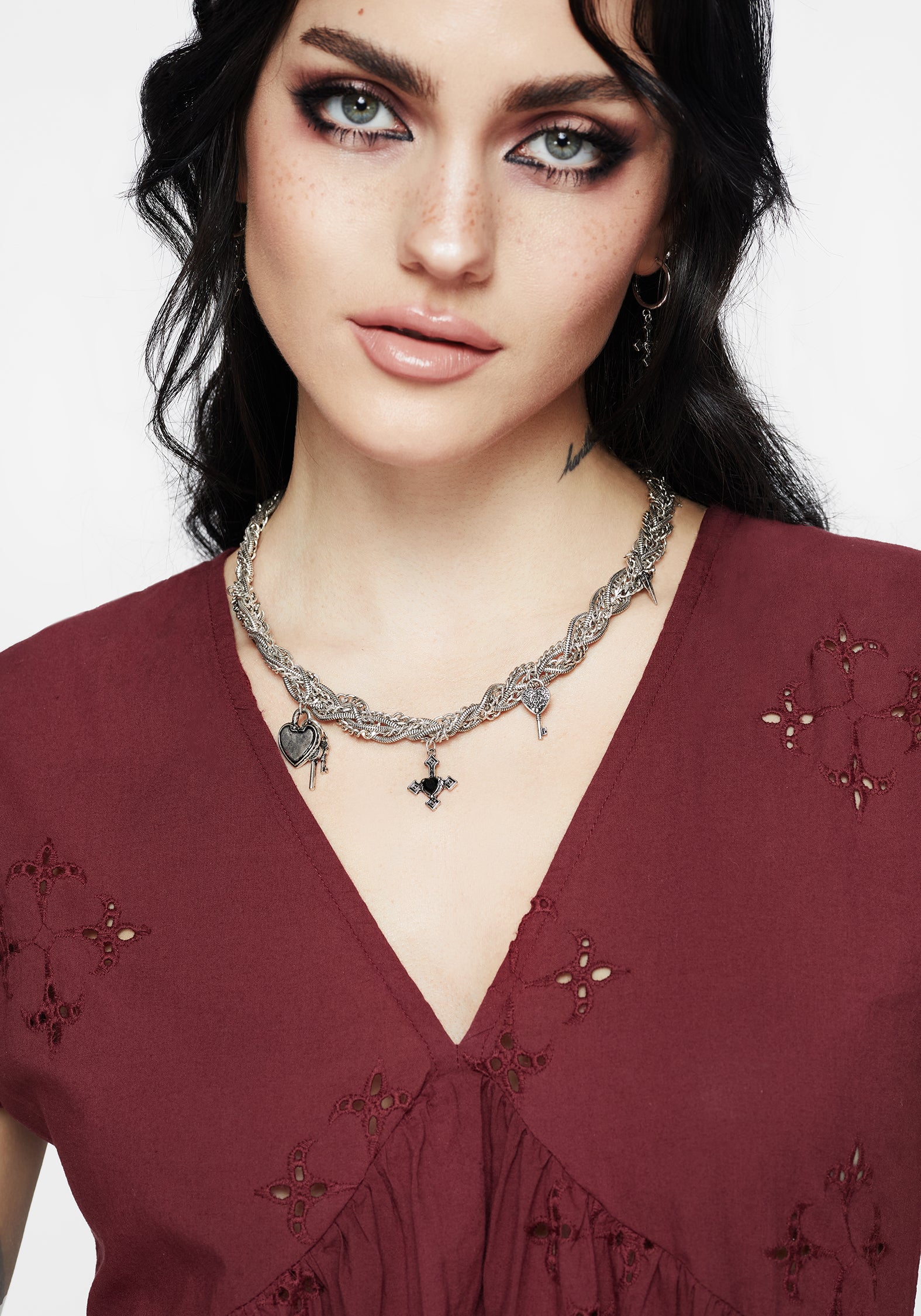 Eilir Twisted Vintage Charm Necklace
