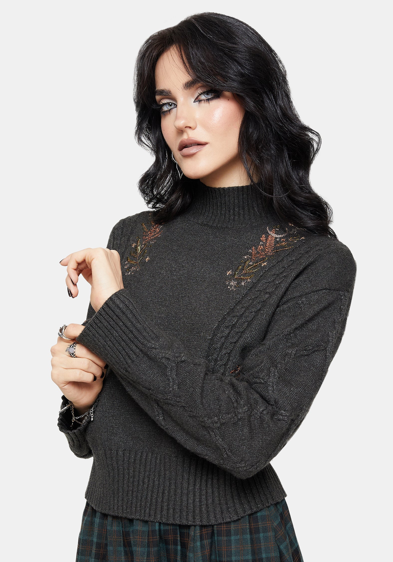 Abellona Embroidered Cable Knit Sweater