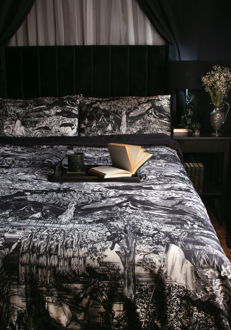 Boudicca Bedding Set (US Queen) – Disturbia
