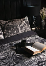 Boudicca Bedding Set (US King)