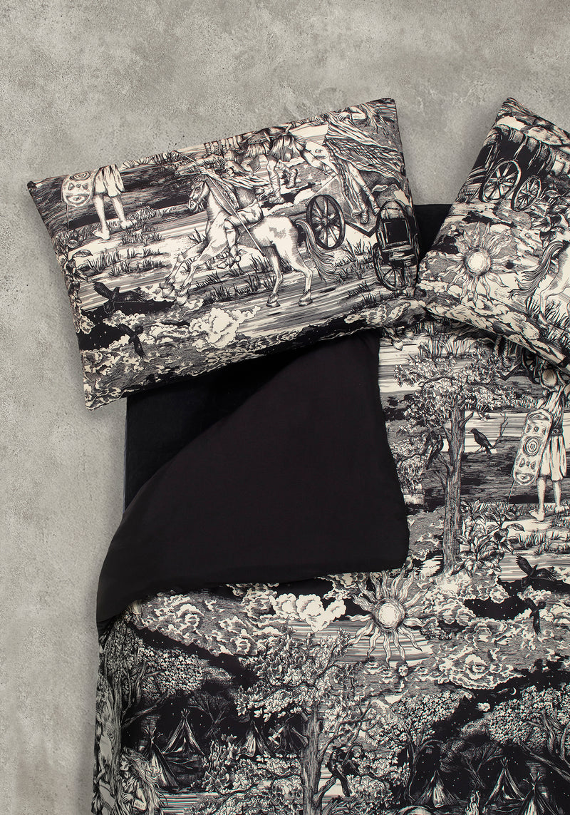Boudicca Bedding Set (US Queen) – Disturbia