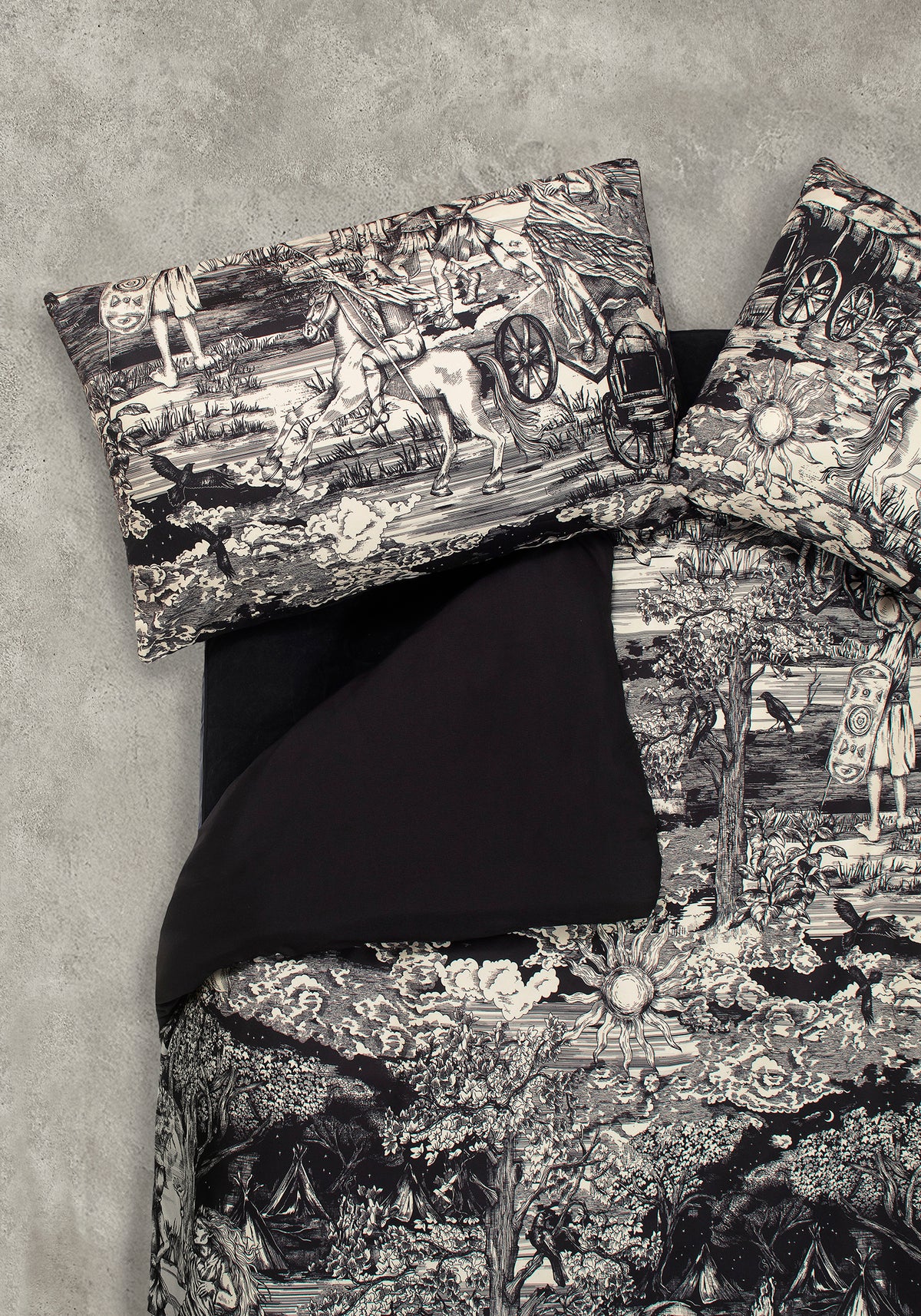Boudicca Bedding Set (US King)