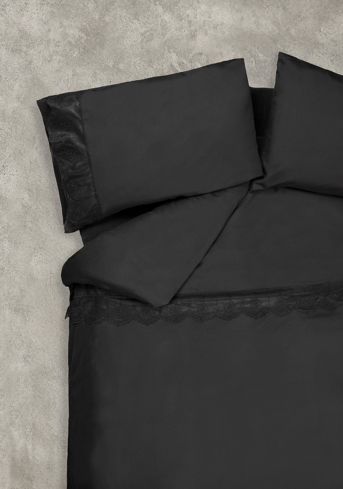 Sulphix Lace Detail Bedding - US Queen