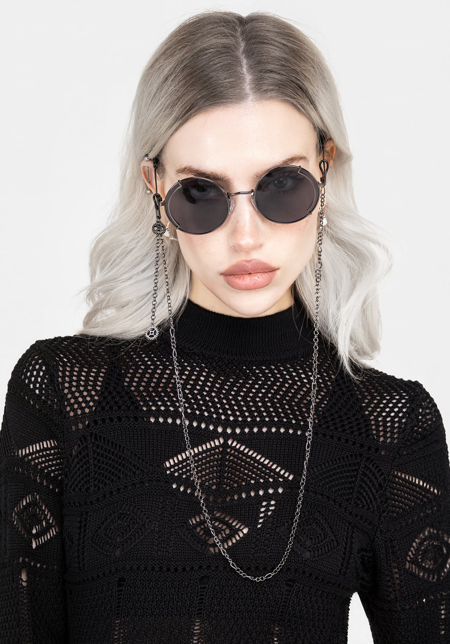 Emilie Round Sunglasses with Chain | Disturbia - Shop Women's Gothic ...
