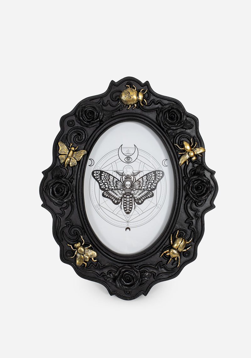 Henbane Bug Photo Frame – Disturbia