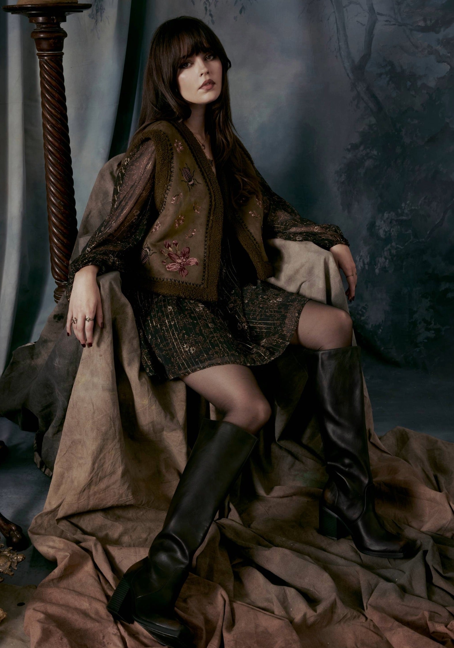 Sylvara Borg Embroidered Bug Gilet – Disturbia