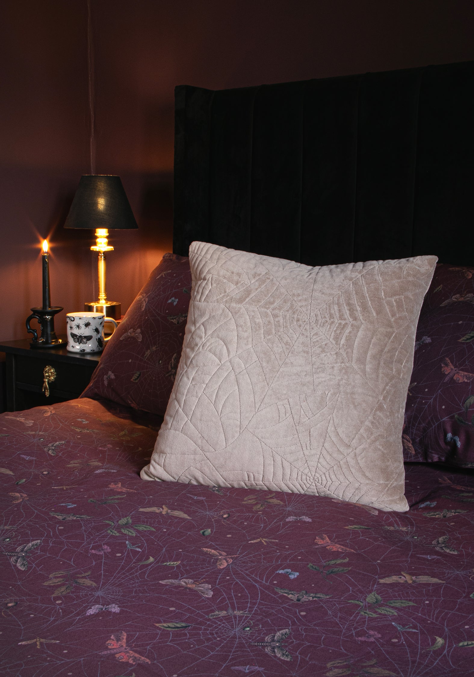 Celia Moth Web Bedding (US King)