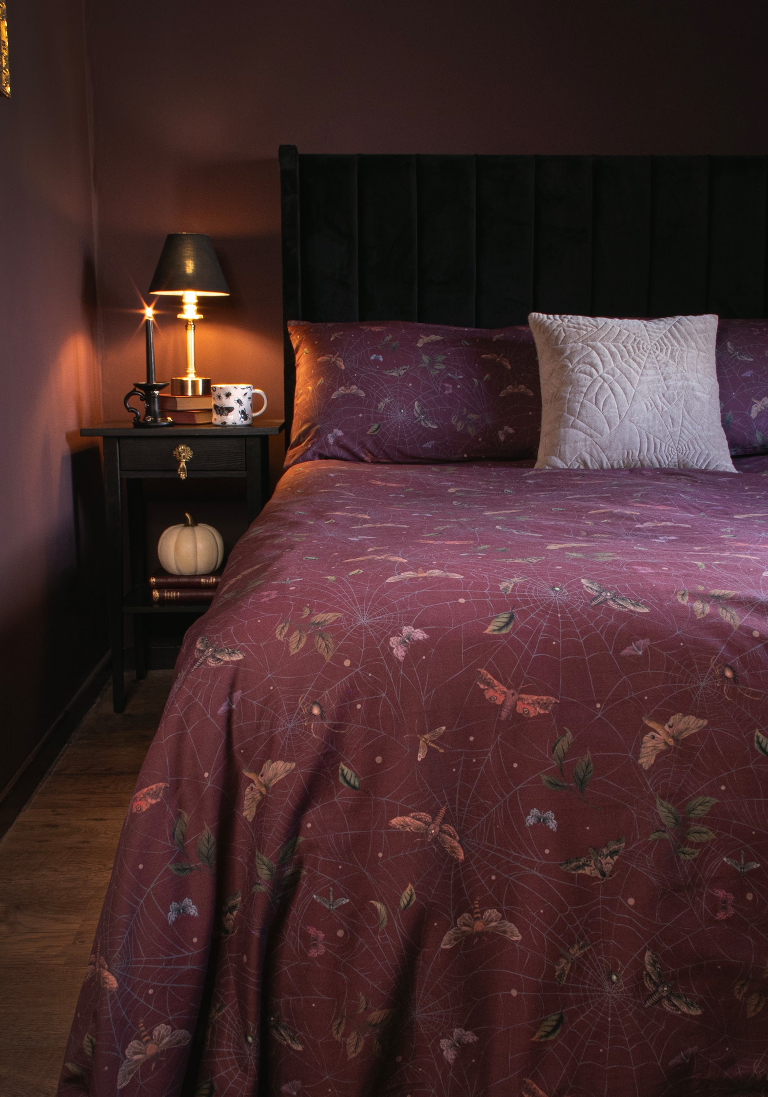 Celia Moth Web Bedding (US King)