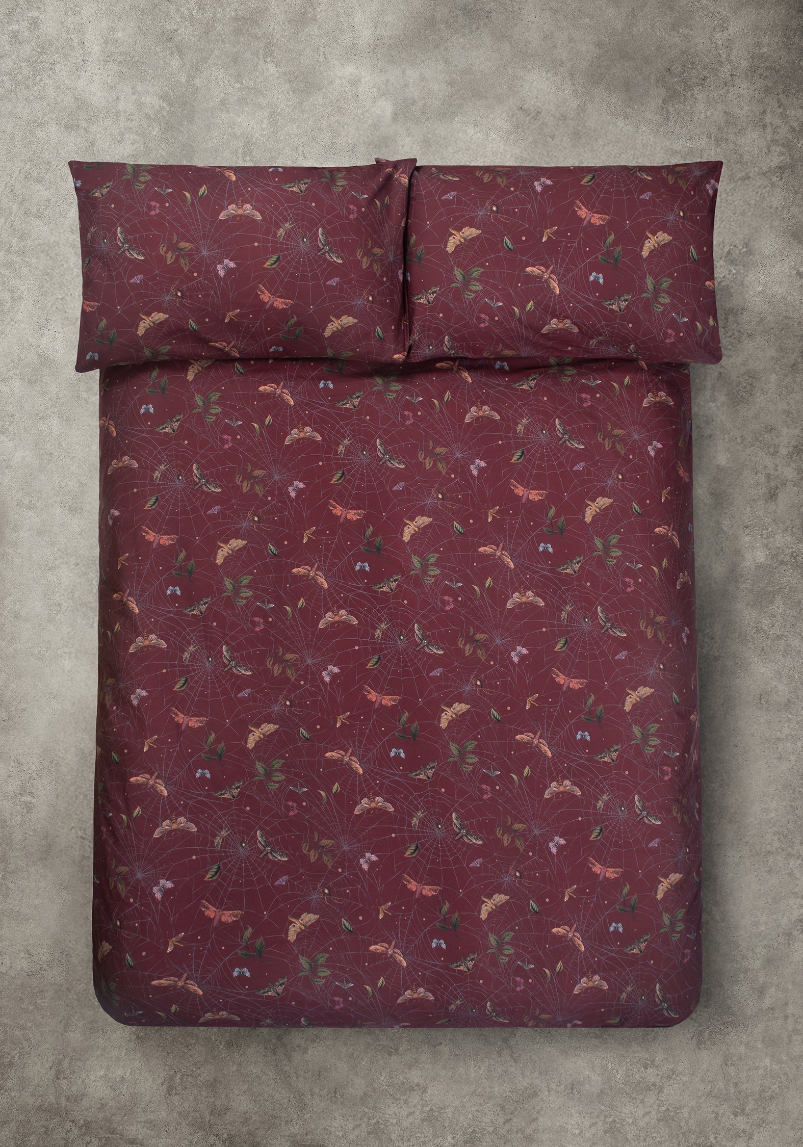 Celia Moth Web Bedding (US Queen)