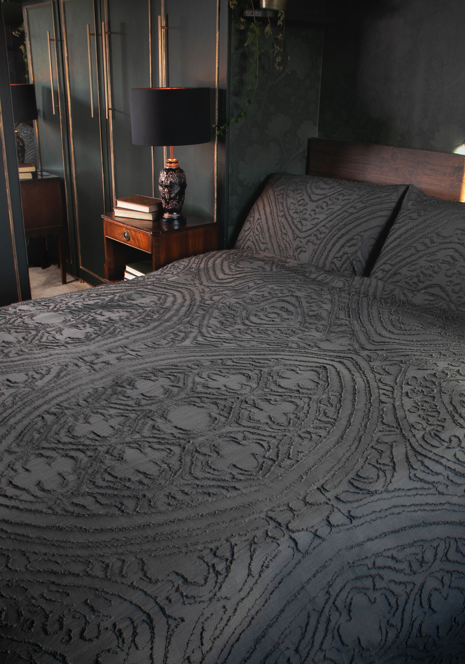 Veloria Cloisters Bedding (US King)