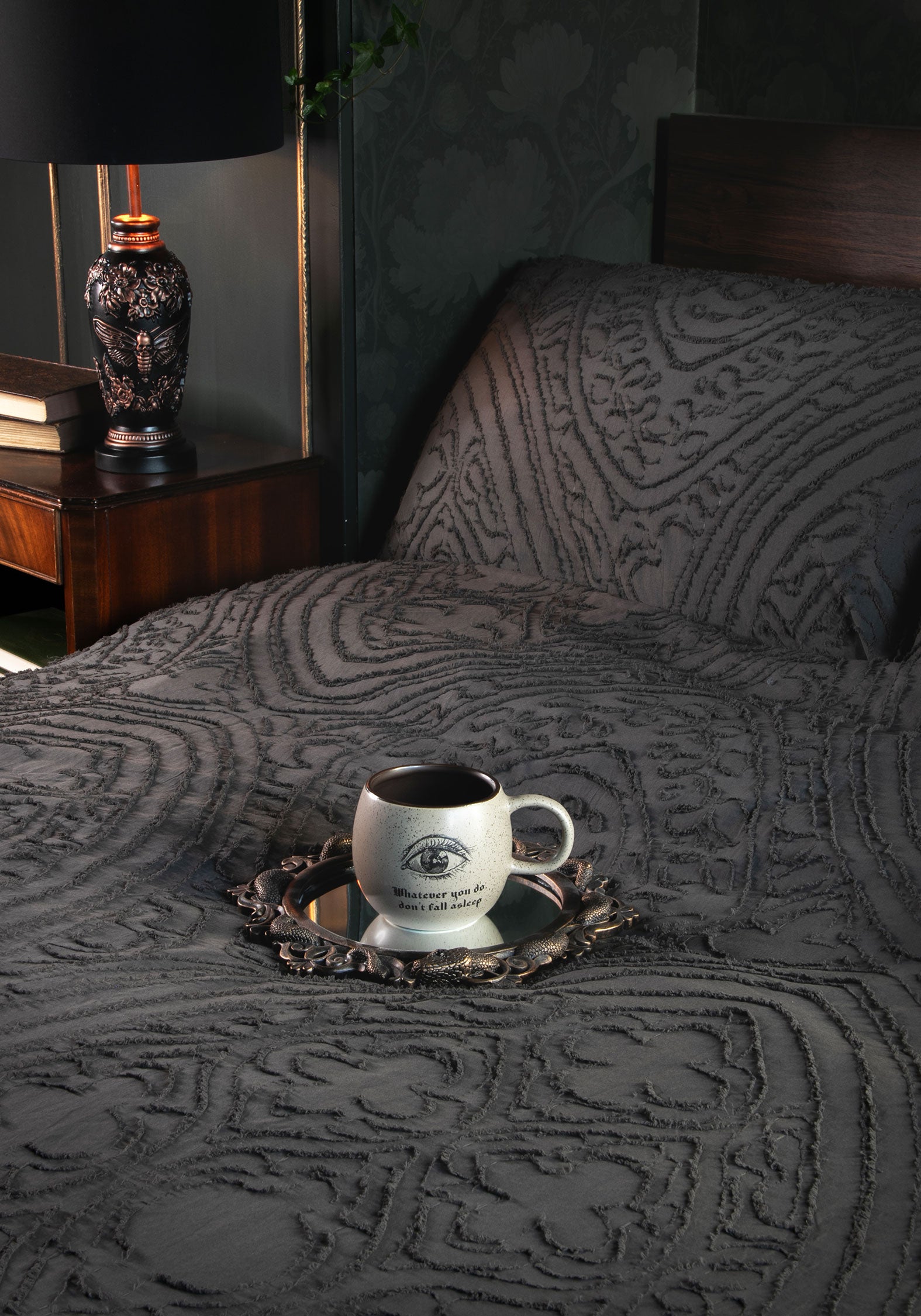 Veloria Cloisters Bedding (US Queen)