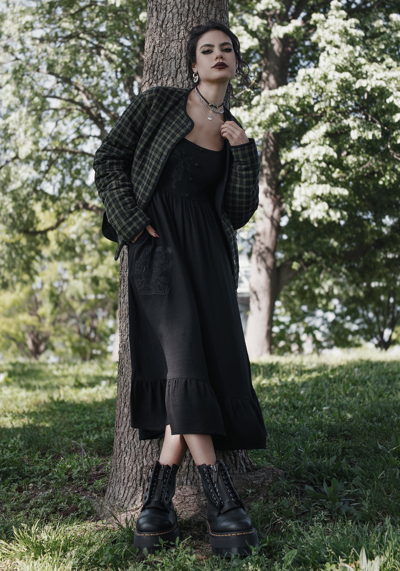 Mandrake Linen-Blend Embroidered Midi Dress | Disturbia - Shop