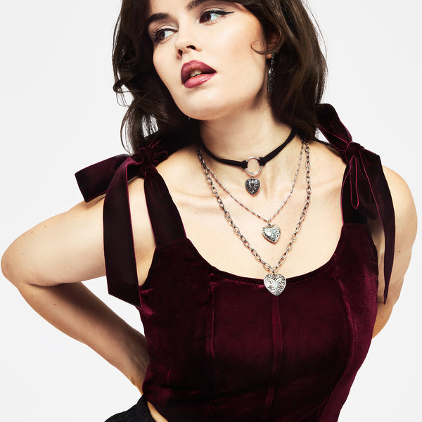 TO1685_LISETTEVELOURTIESTRAPCO