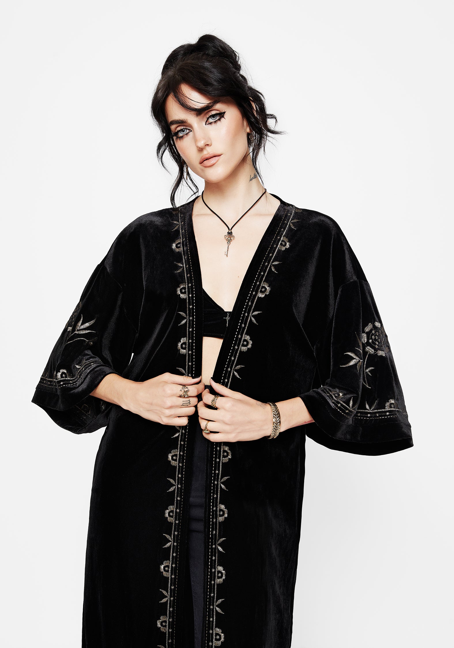 Kobra Velvet Snake Embroidered Longline Kimono – Disturbia