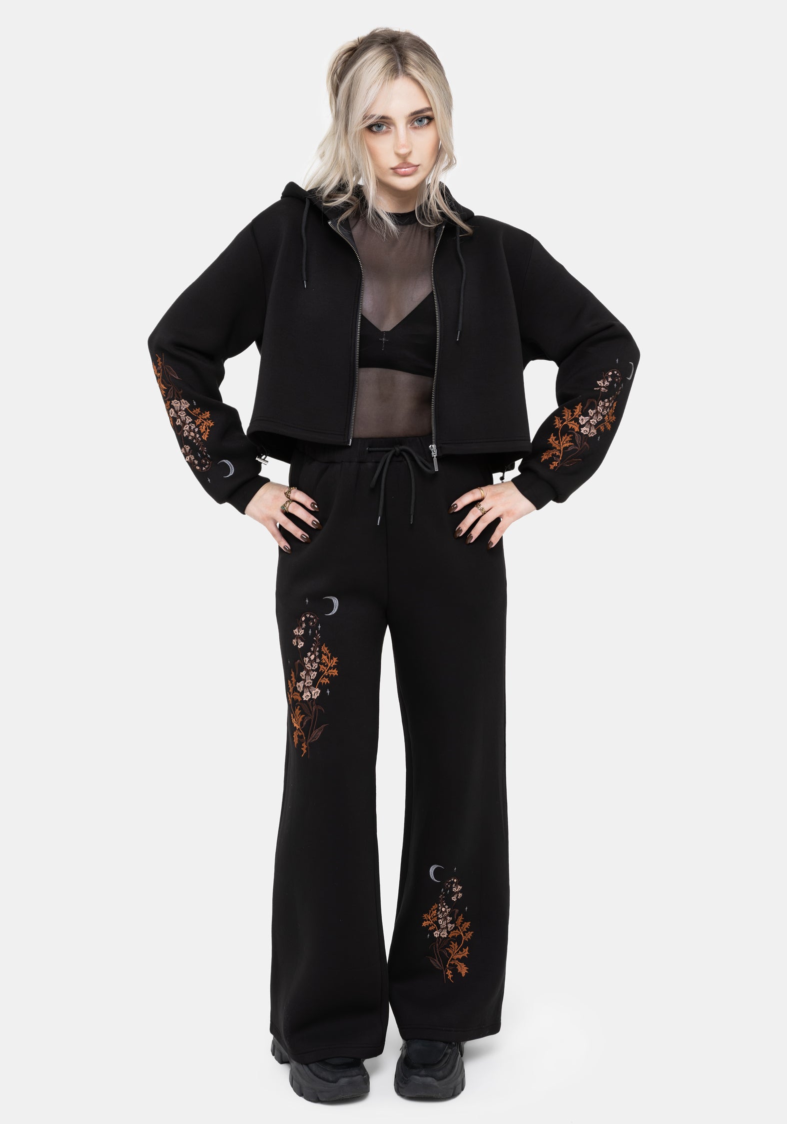 Foxglove Embroidered Zip Up Cropped Hoodie – Disturbia