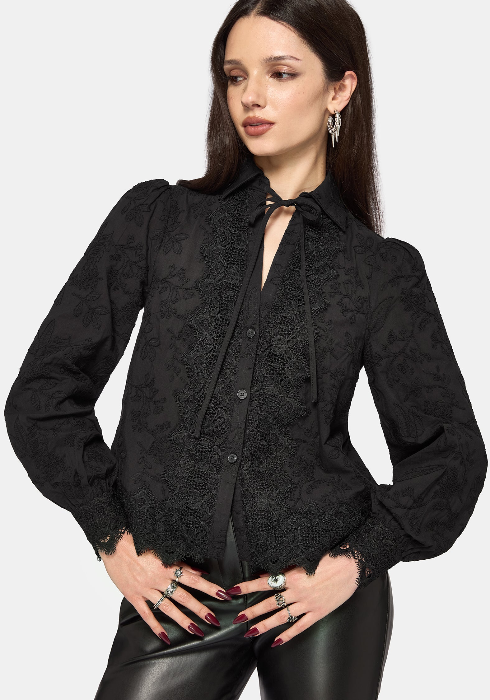Lila Scallop Lace Open Collar Shirt – Disturbia