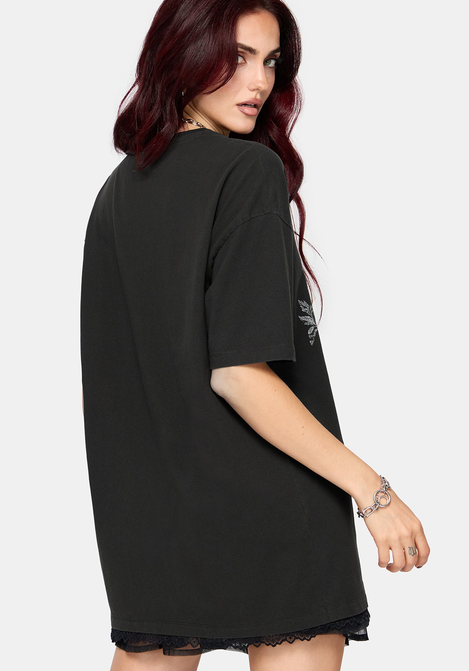 Madoc Snake Graphic Oversized Tee – Disturbia