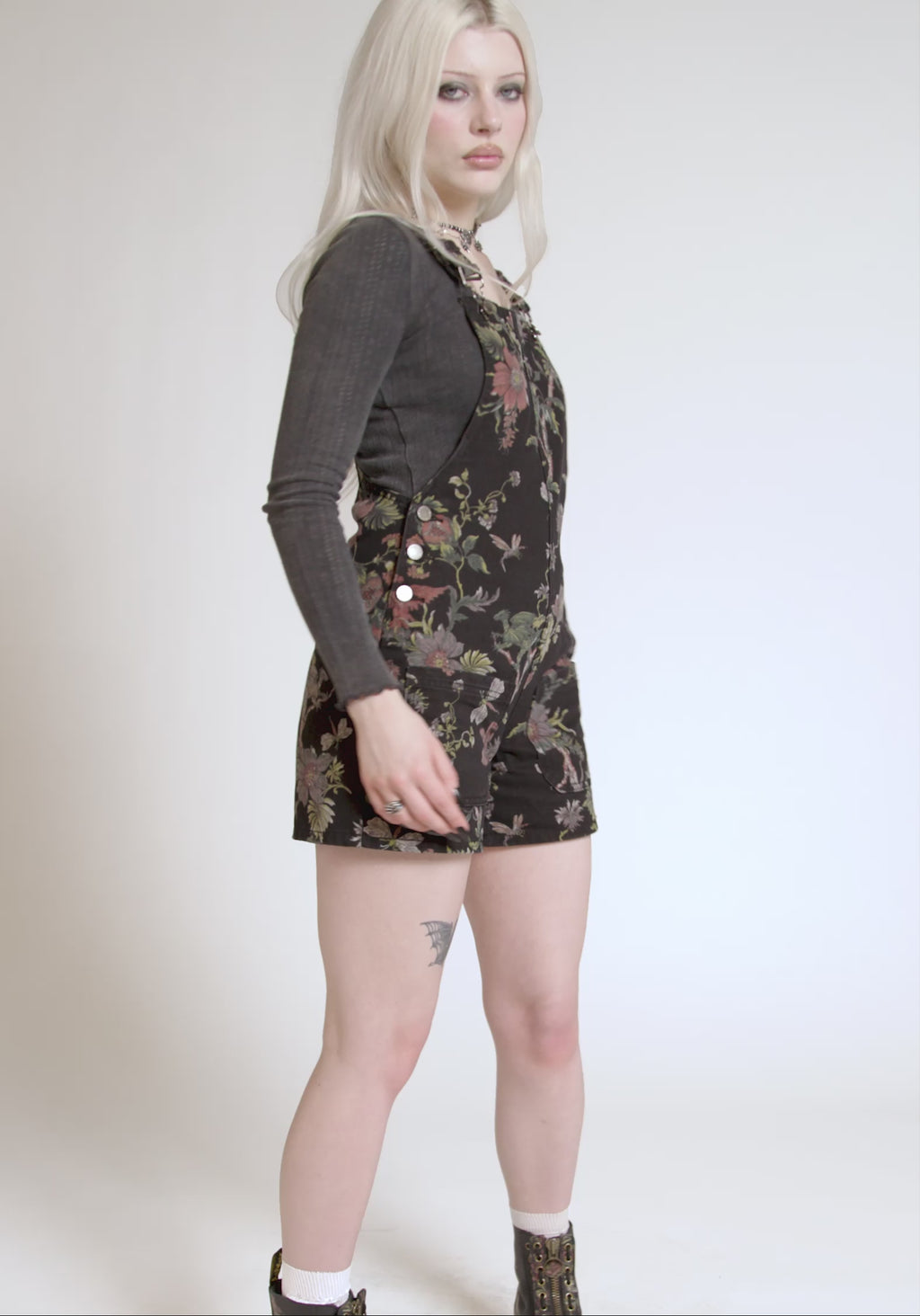 Poison Eden Print Denim Dungaree Short – Disturbia