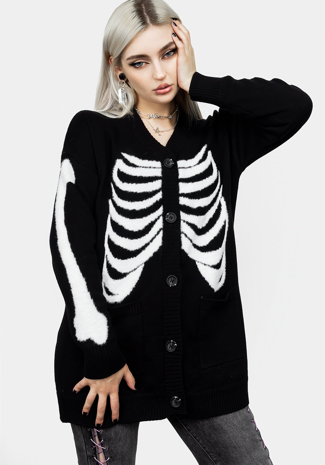 AW22H80_SKELETUS_OVERSIZED_CAR